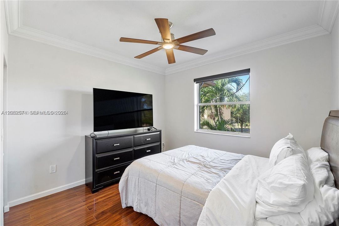 For Rent: $3,700 (3 beds, 2 baths, 1700 Square Feet)