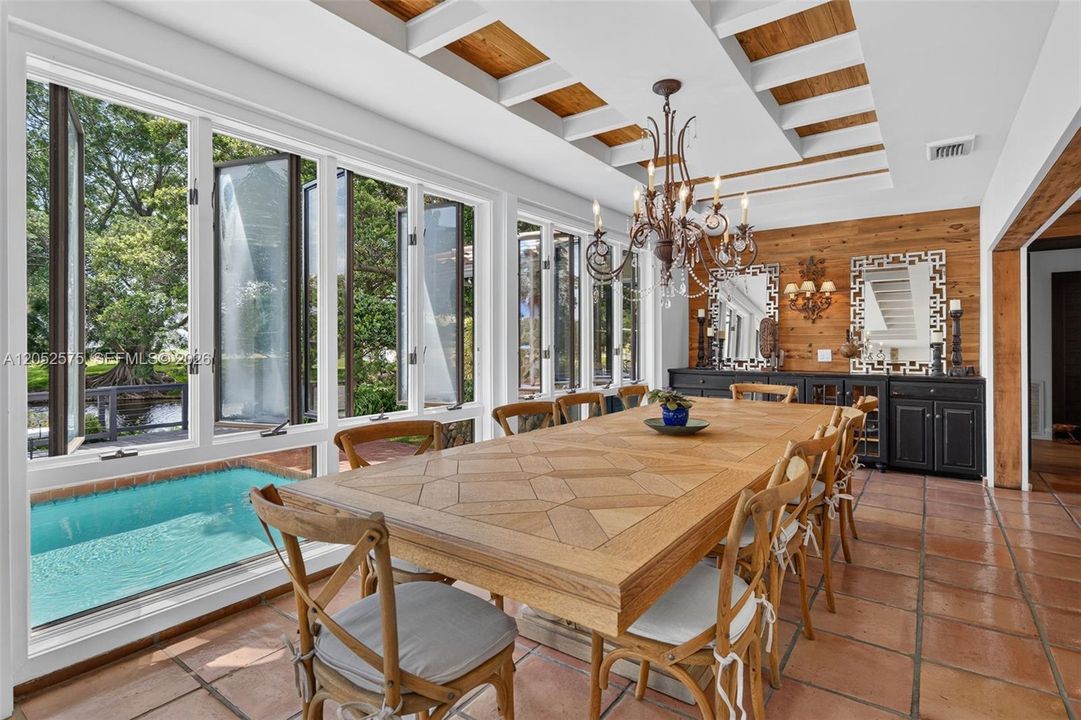 En Venta: $1,475,000 (5 camas, 3 baños, 4303 Pies cuadrados)