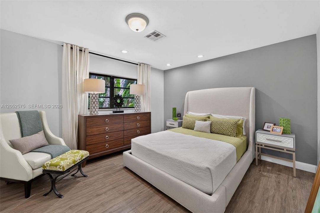 En Venta: $1,475,000 (5 camas, 3 baños, 4303 Pies cuadrados)