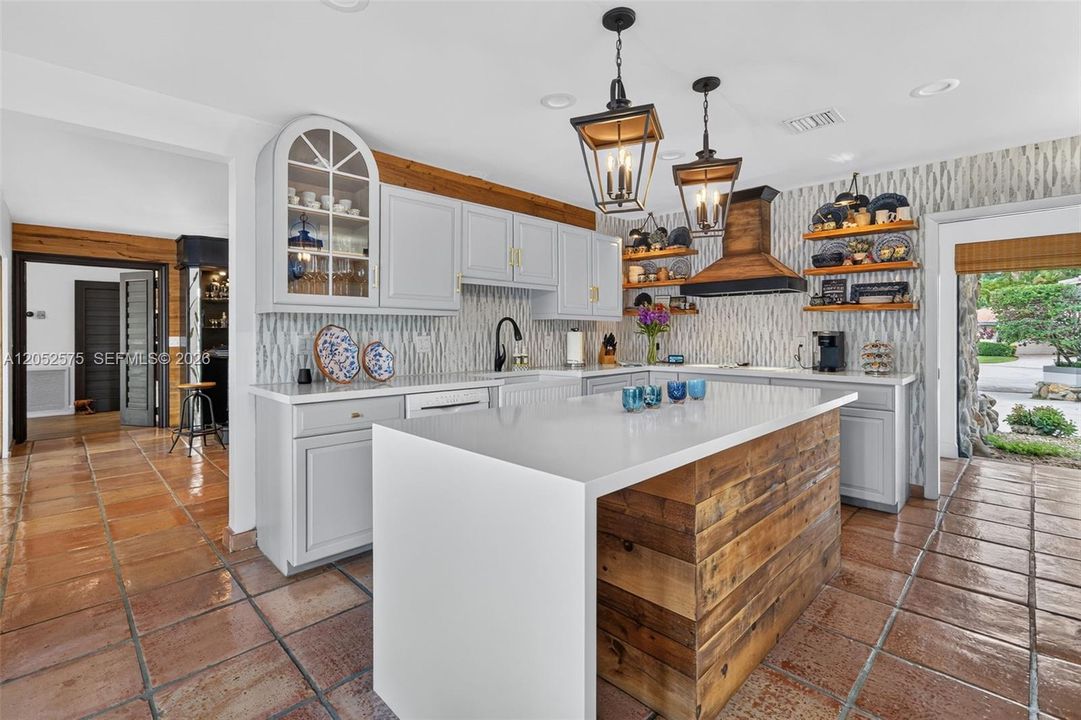 En Venta: $1,475,000 (5 camas, 3 baños, 4303 Pies cuadrados)