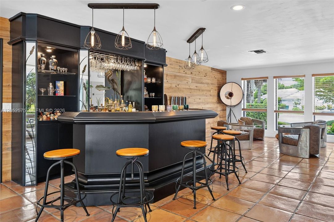 En Venta: $1,475,000 (5 camas, 3 baños, 4303 Pies cuadrados)