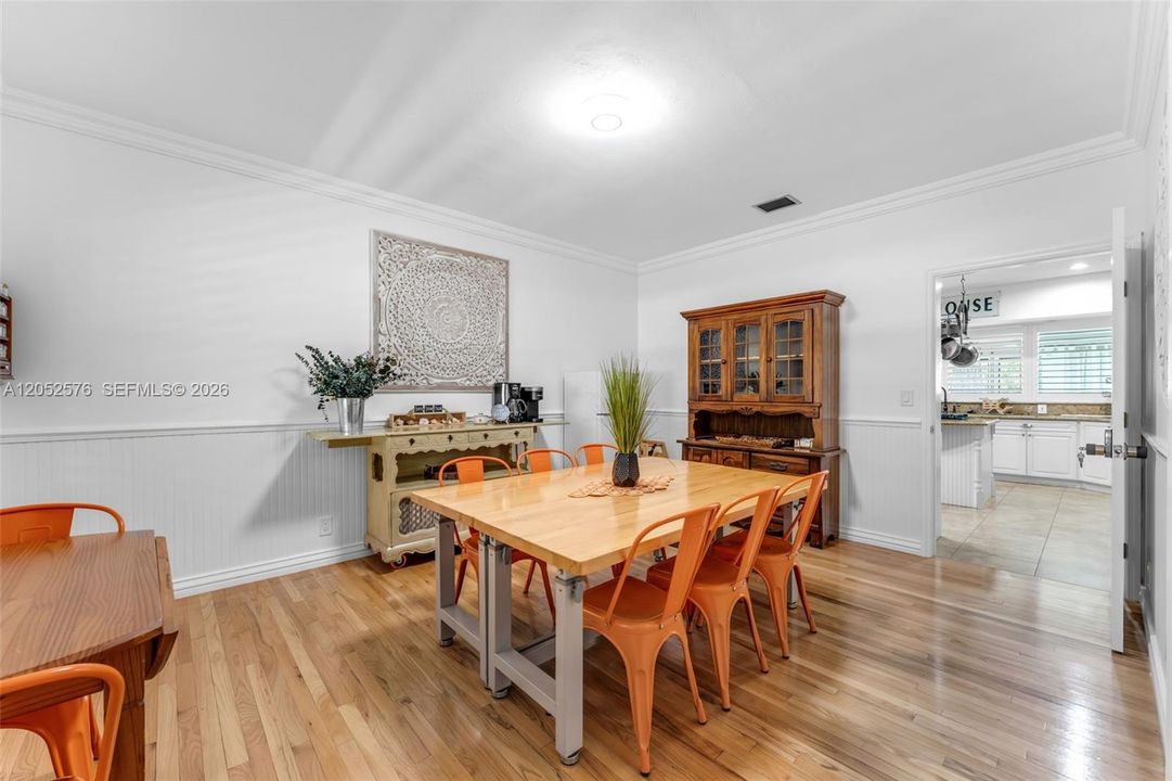 2nd DINING ROOM OFF KITCHEN.. could be??