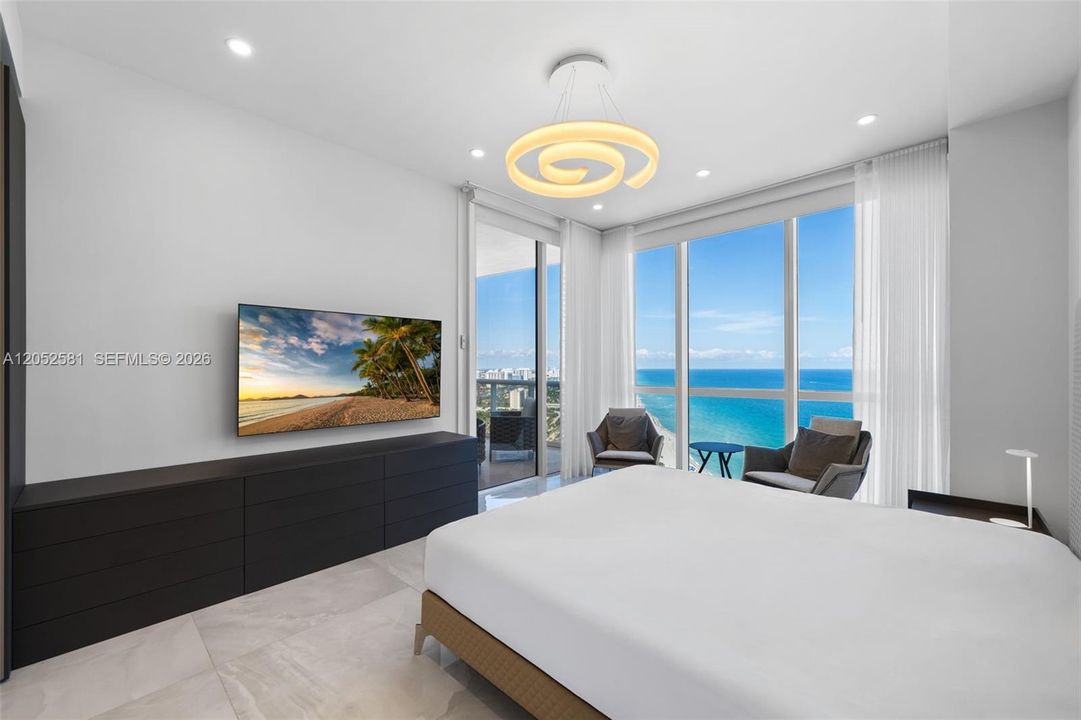 For Rent: $9,500 (2 beds, 2 baths, 1614 Square Feet)