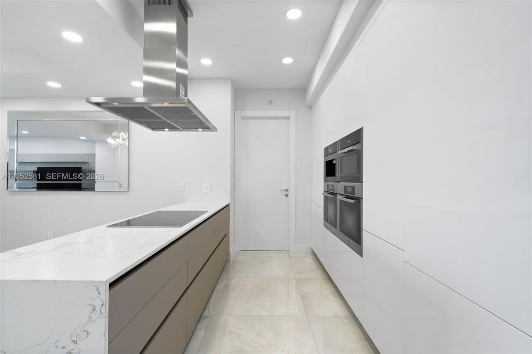 For Rent: $9,500 (2 beds, 2 baths, 1614 Square Feet)