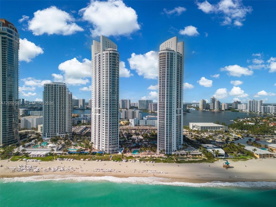 For Rent: $9,500 (2 beds, 2 baths, 1614 Square Feet)