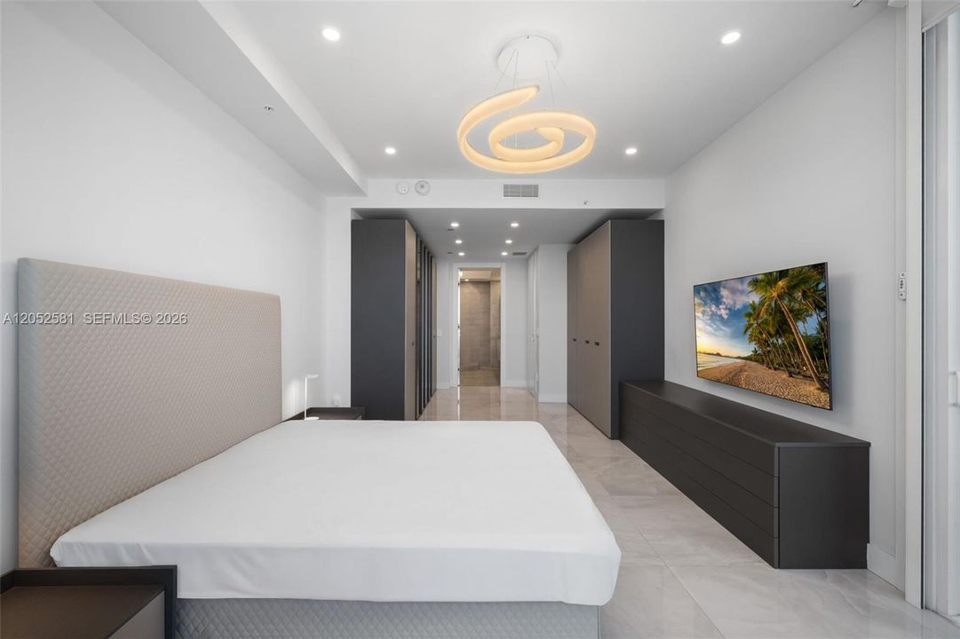 For Rent: $9,500 (2 beds, 2 baths, 1614 Square Feet)