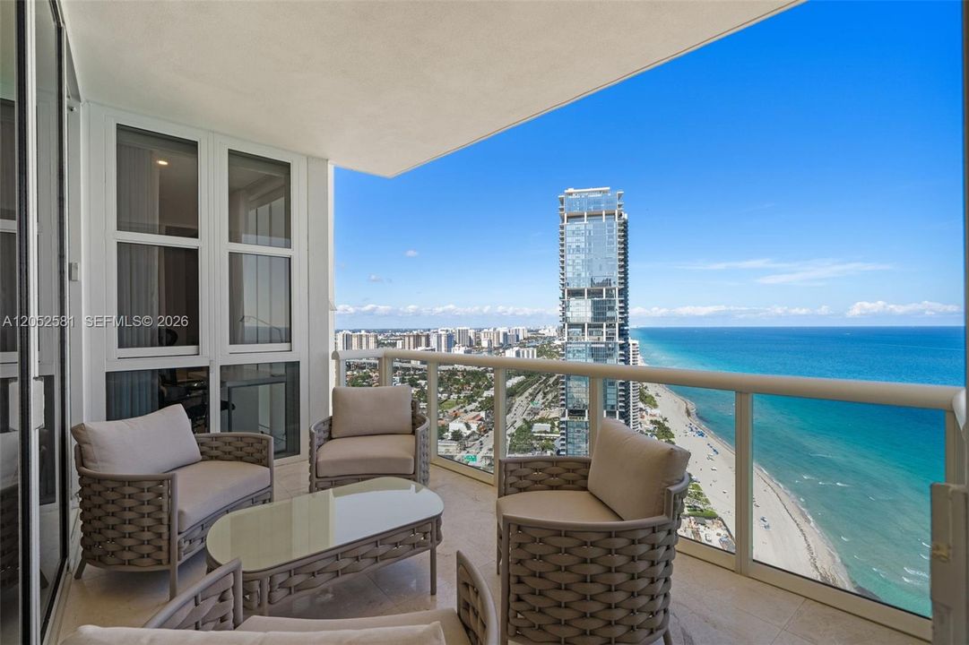 For Rent: $9,500 (2 beds, 2 baths, 1614 Square Feet)