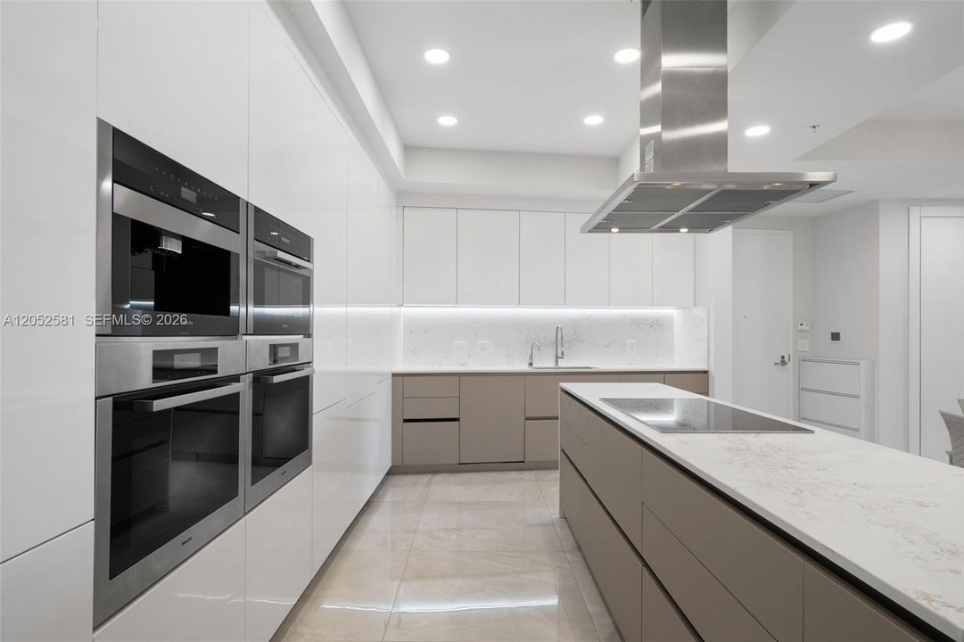 For Rent: $9,500 (2 beds, 2 baths, 1614 Square Feet)