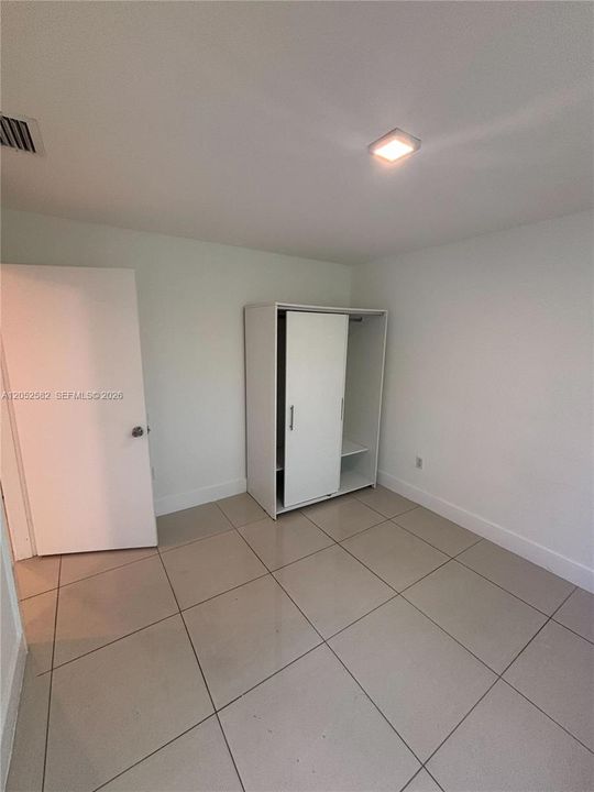 For Rent: $1,995 (2 beds, 1 baths, 550 Square Feet)