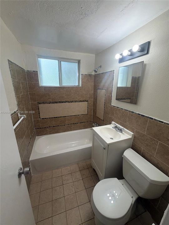 For Rent: $1,995 (2 beds, 1 baths, 550 Square Feet)