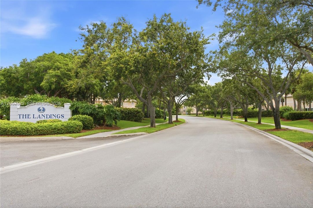 For Rent: $2,800 (2 beds, 2 baths, 1123 Square Feet)