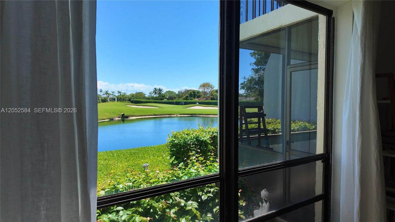 For Rent: $2,750 (1 beds, 1 baths, 1177 Square Feet)