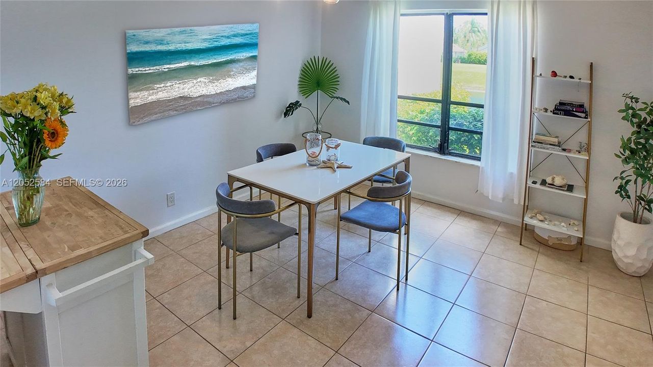 For Rent: $2,750 (1 beds, 1 baths, 1177 Square Feet)