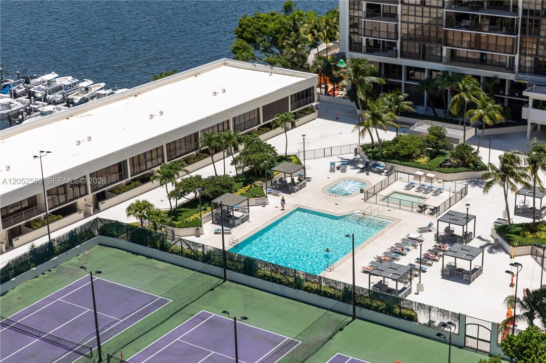 Supreme amenIties