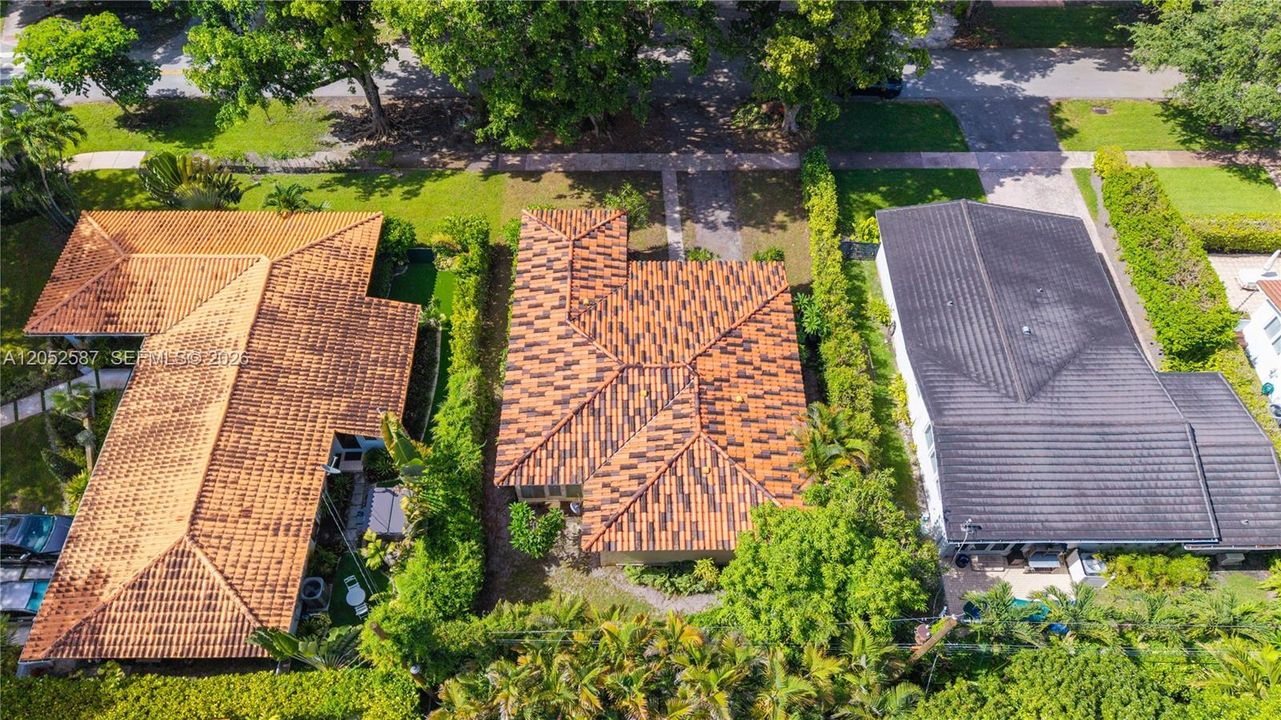 En Venta: $999,900 (3 camas, 2 baños, 1454 Pies cuadrados)