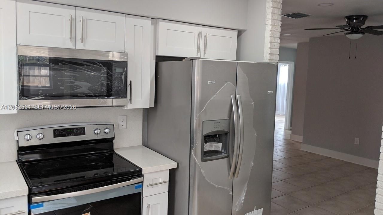 For Sale: $545,000 (3 beds, 2 baths, 1410 Square Feet)