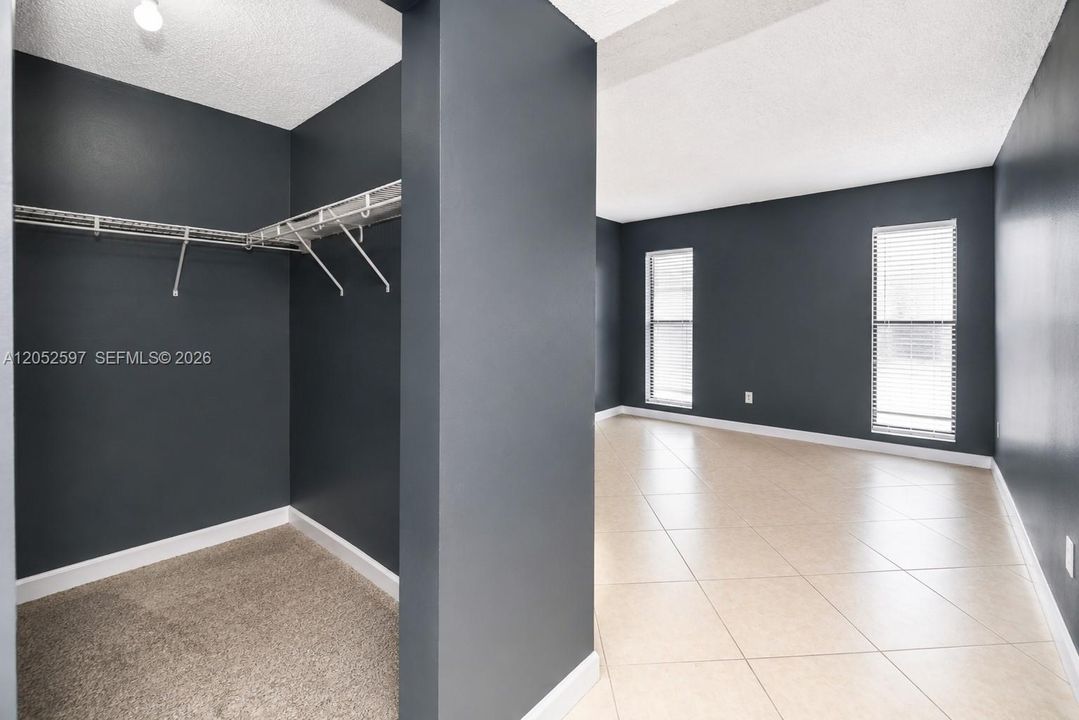 For Rent: $1,850 (2 beds, 2 baths, 1220 Square Feet)