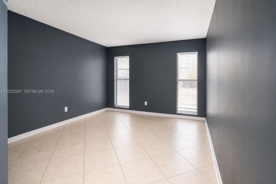 For Rent: $1,850 (2 beds, 2 baths, 1220 Square Feet)