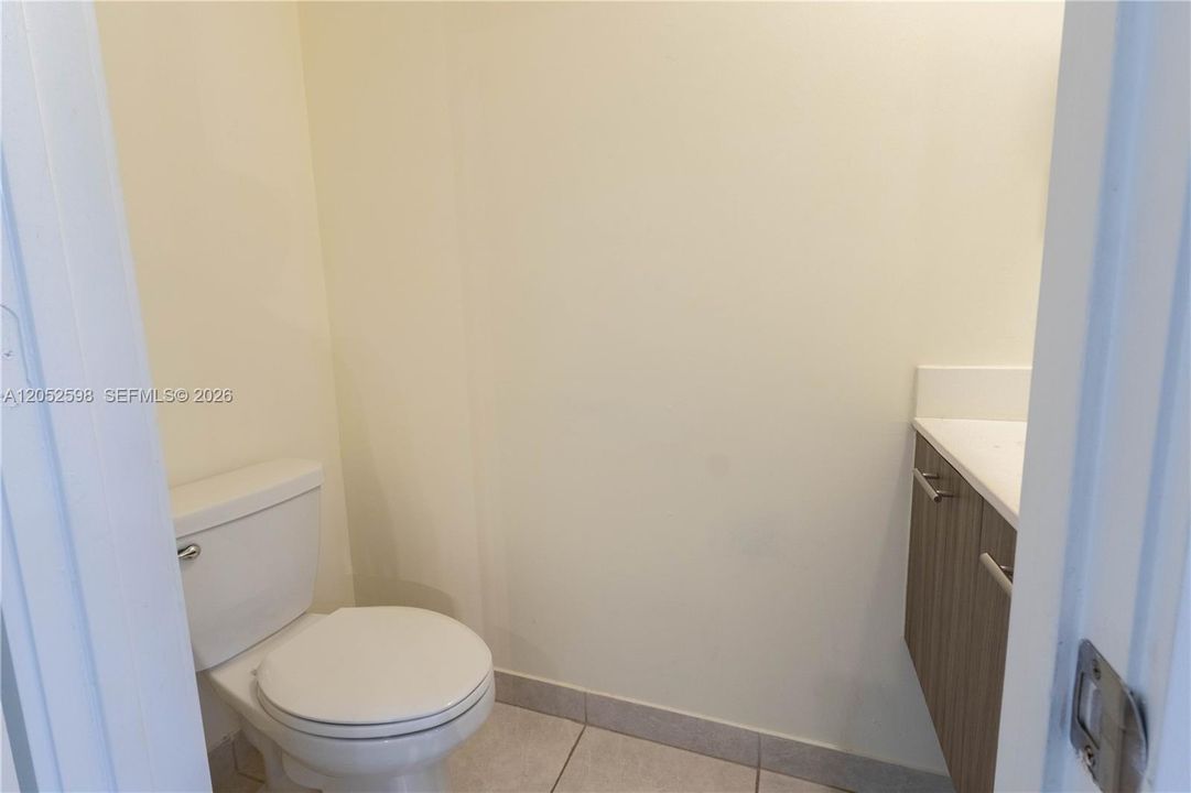 For Sale: $548,000 (3 beds, 2 baths, 1429 Square Feet)
