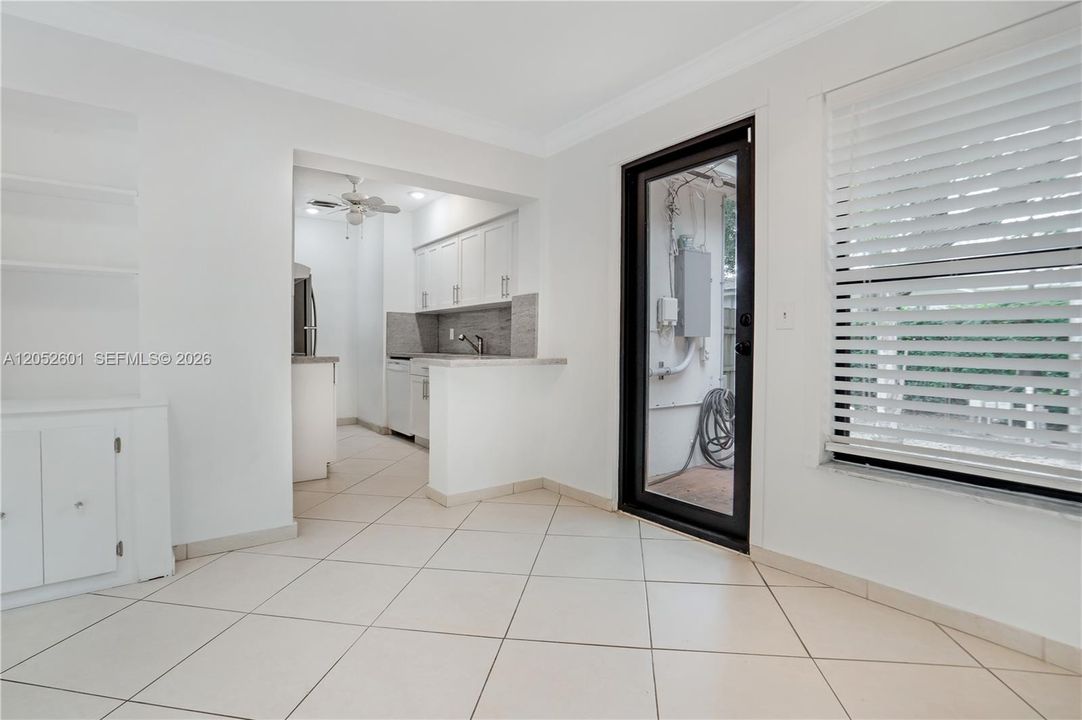 В аренду: $5,000 (3 спален, 2 ванн, 1492 Квадратных фут)