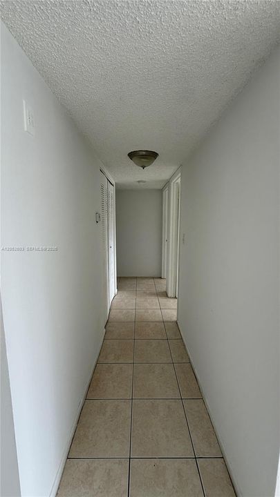 В аренду: $1,675 (2 спален, 1 ванн, 708 Квадратных фут)