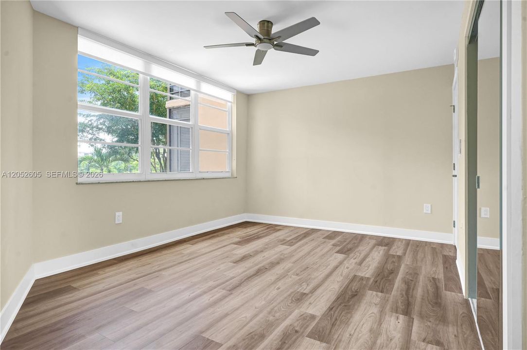 En Venta: $239,000 (2 camas, 2 baños, 1100 Pies cuadrados)