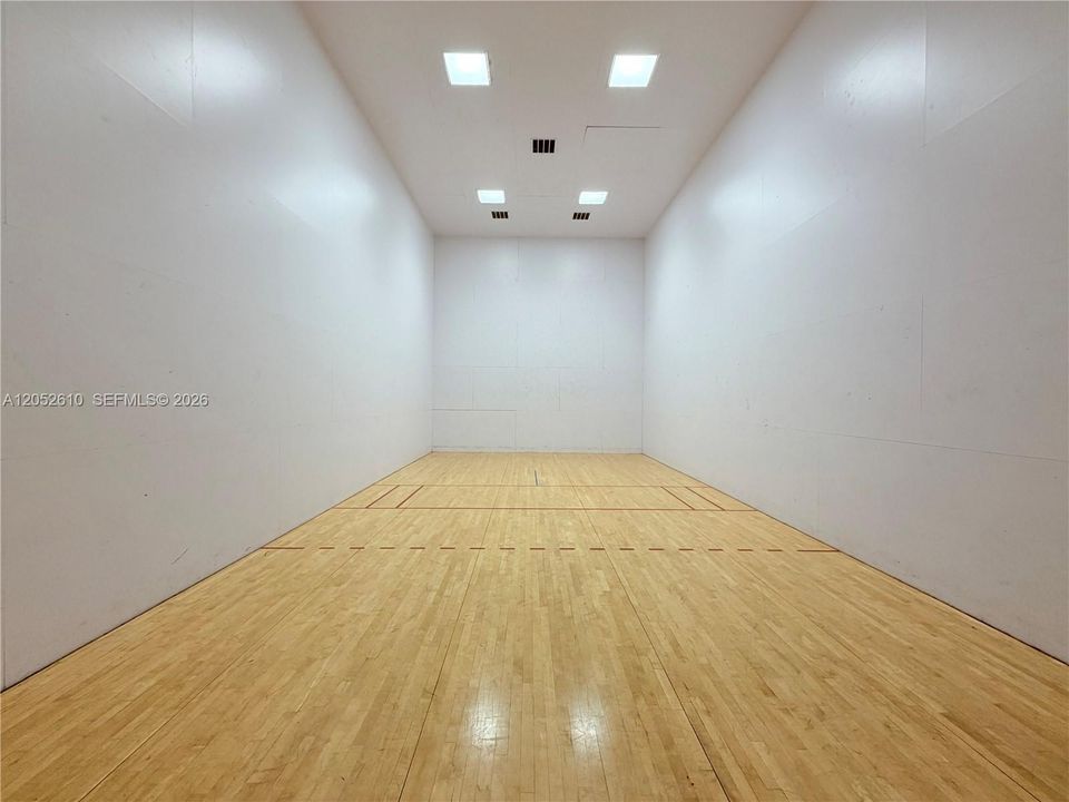 Racquetball court
