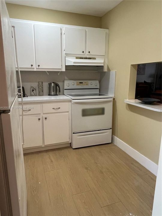 For Rent: $1,400 (1 beds, 1 baths, 640 Square Feet)