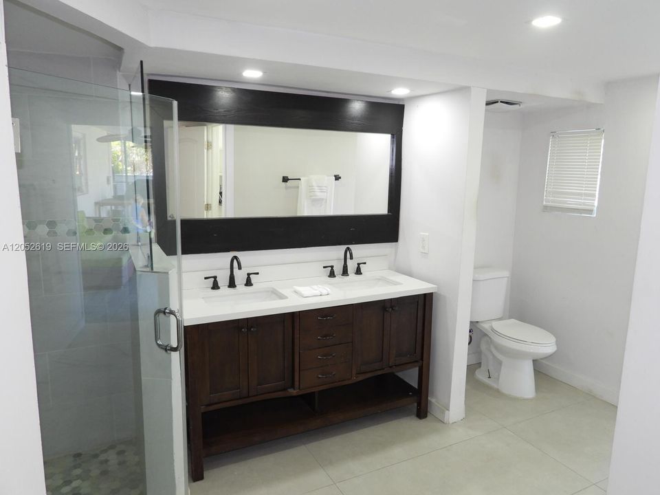 В аренду: $3,950 (3 спален, 2 ванн, 1402 Квадратных фут)