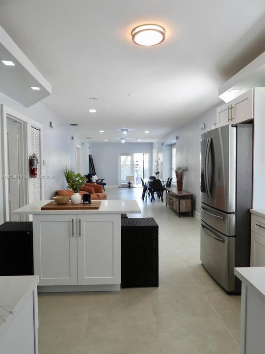 В аренду: $3,950 (3 спален, 2 ванн, 1402 Квадратных фут)