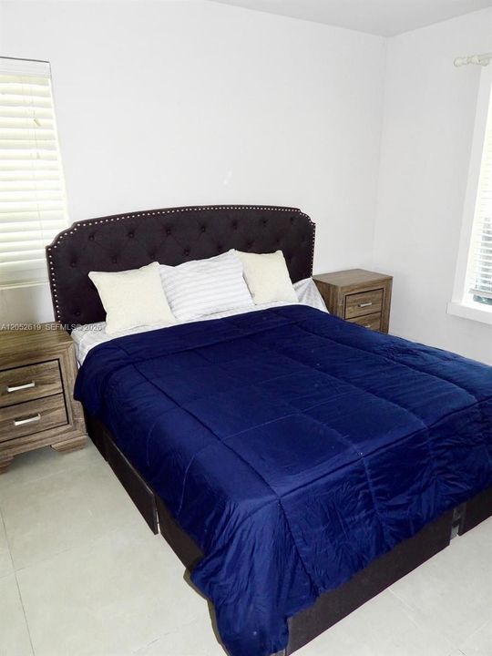 В аренду: $3,950 (3 спален, 2 ванн, 1402 Квадратных фут)