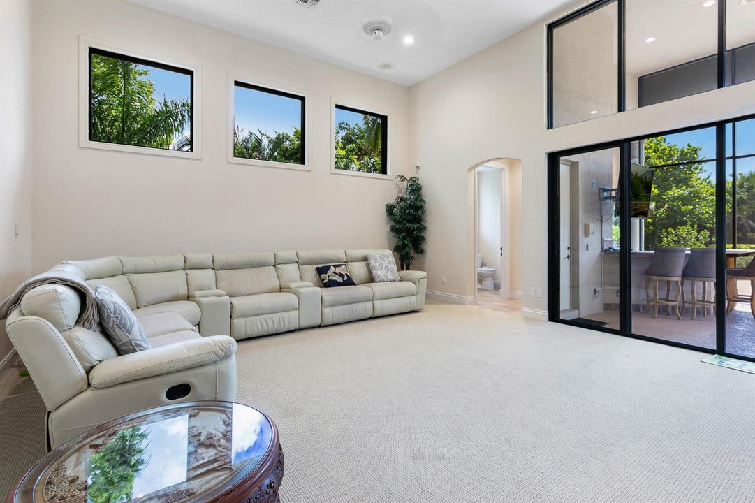 Family room steep 11