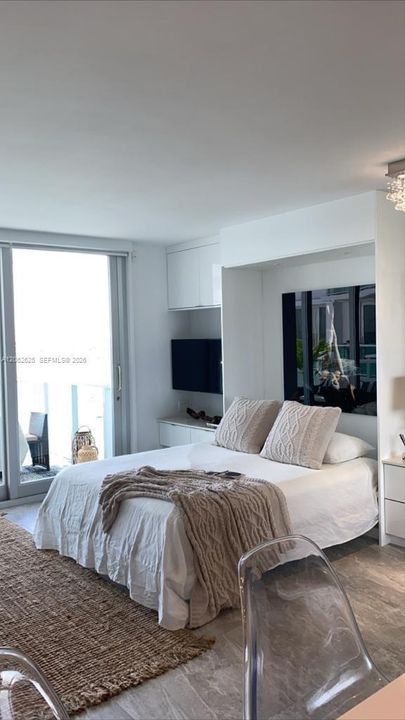For Rent: $3,395 (0 beds, 1 baths, 543 Square Feet)