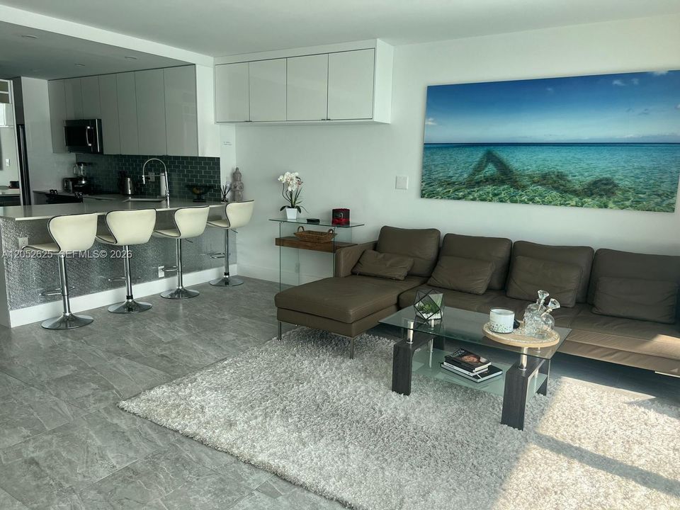 For Rent: $3,395 (0 beds, 1 baths, 543 Square Feet)