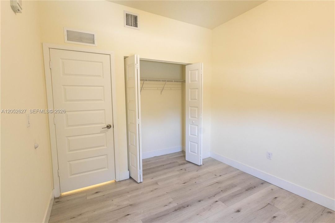 For Rent: $3,700 (3 beds, 2 baths, 1429 Square Feet)