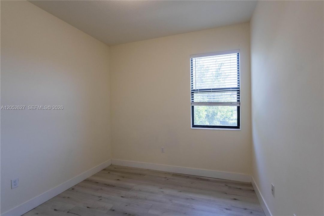 For Rent: $3,700 (3 beds, 2 baths, 1429 Square Feet)