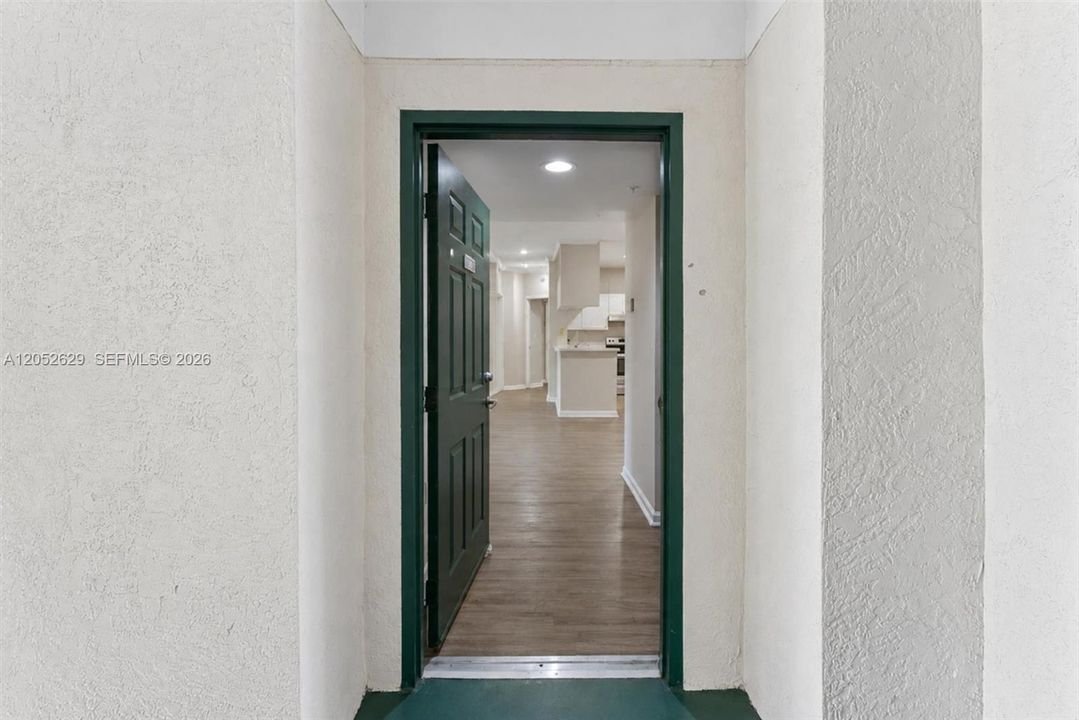 В аренду: $2,550 (3 спален, 2 ванн, 1321 Квадратных фут)