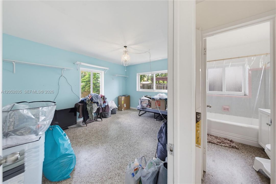 For Sale: $424,900 (2 beds, 2 baths, 855 Square Feet)