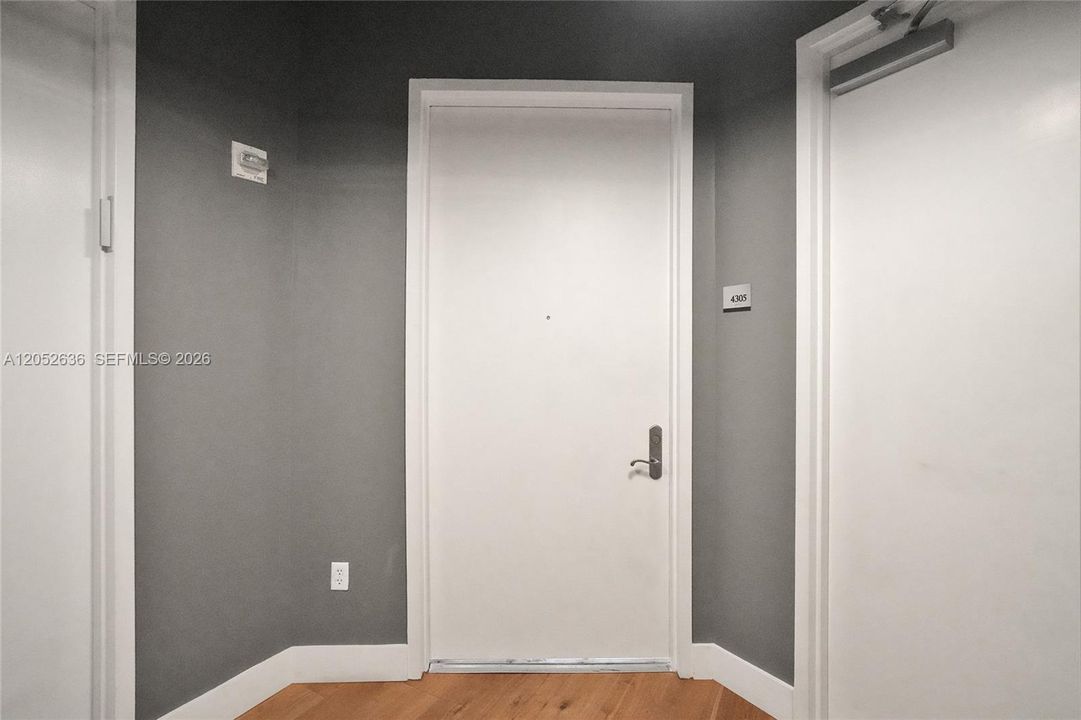 В аренду: $15,000 (2 спален, 2 ванн, 1435 Квадратных фут)
