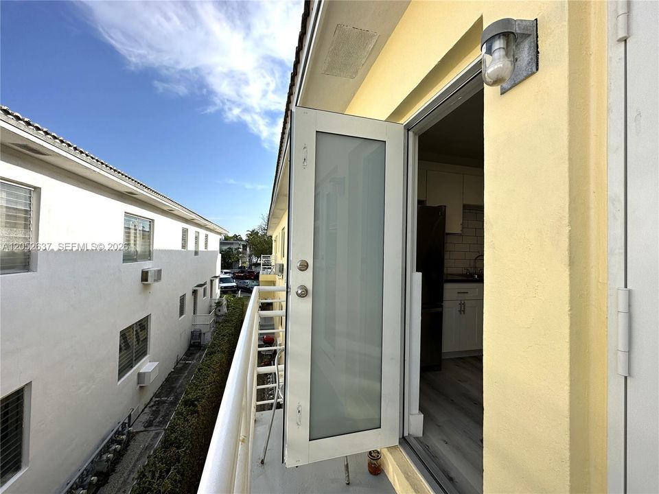 В аренду: $1,950 (1 спален, 1 ванн, 800 Квадратных фут)