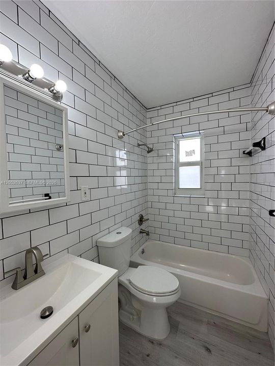 В аренду: $1,950 (1 спален, 1 ванн, 800 Квадратных фут)