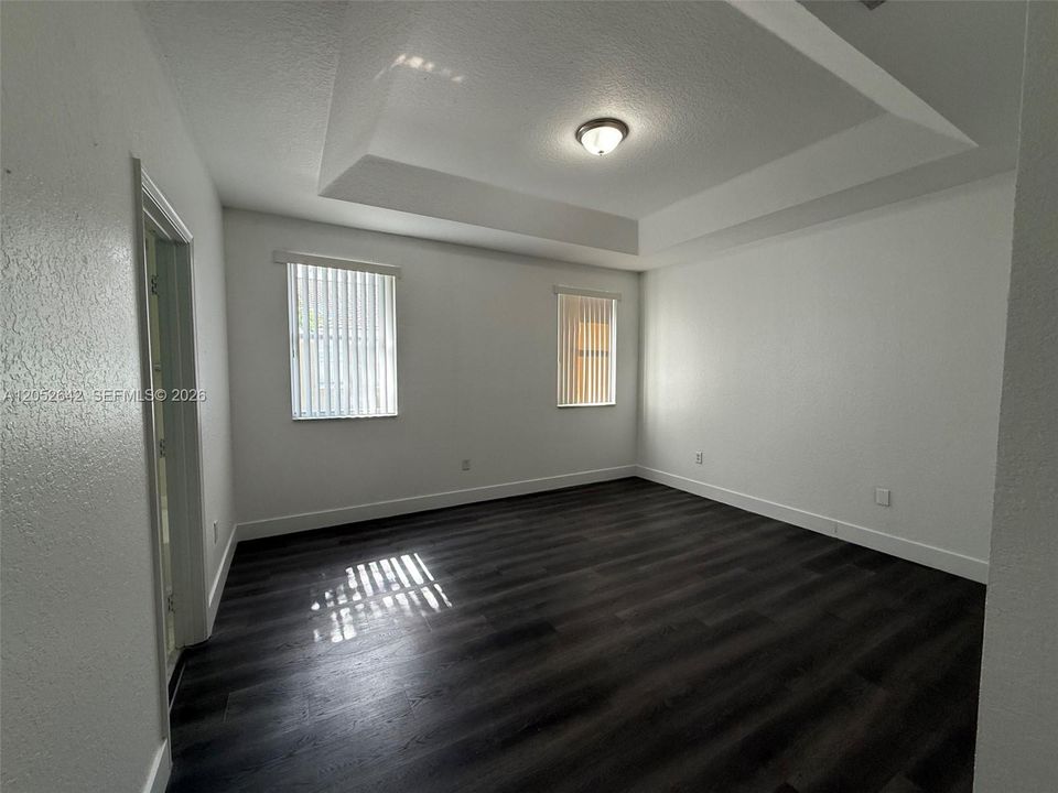 For Rent: $2,650 (3 beds, 2 baths, 1732 Square Feet)