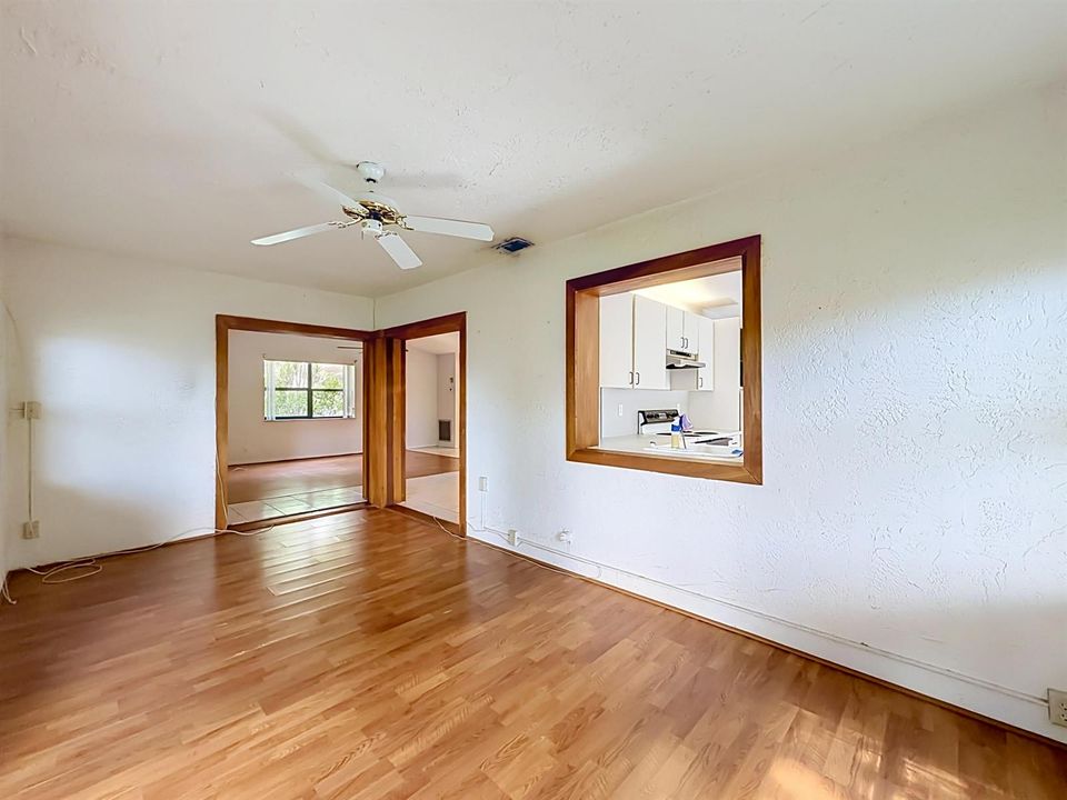 2208 Seagrape Circle-31