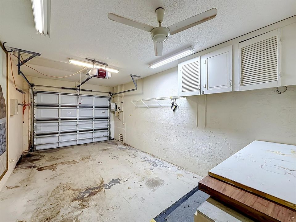 2208 Seagrape Circle-71