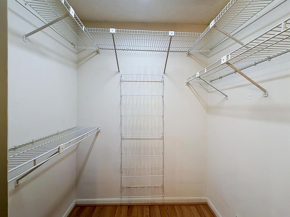 2208 Seagrape Circle-66
