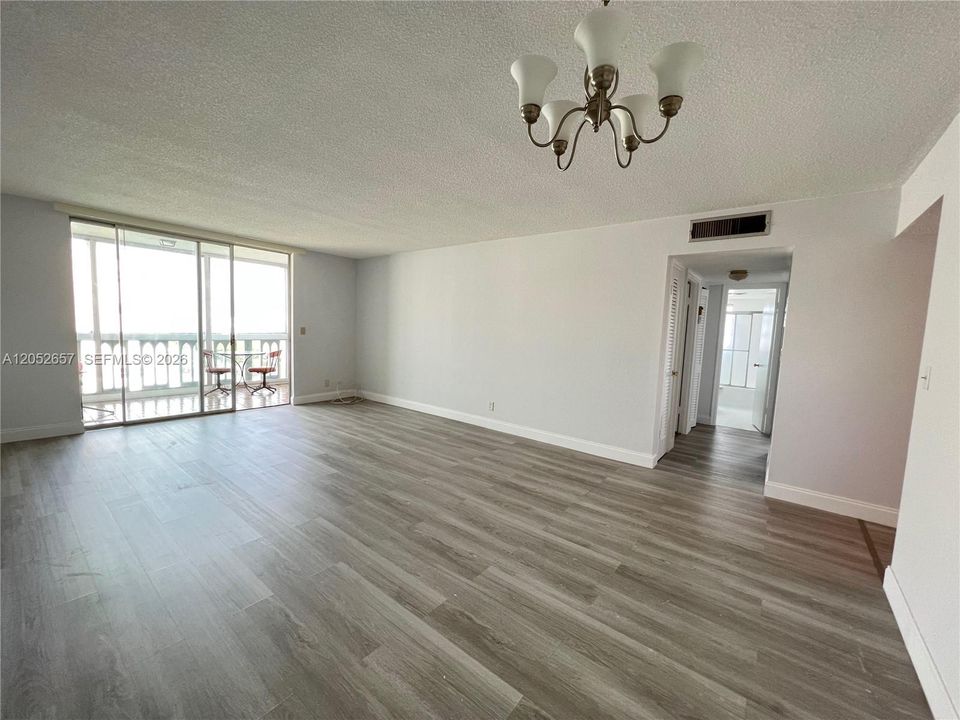 En Renta: $2,250 (2 camas, 2 baños, 1092 Pies cuadrados)