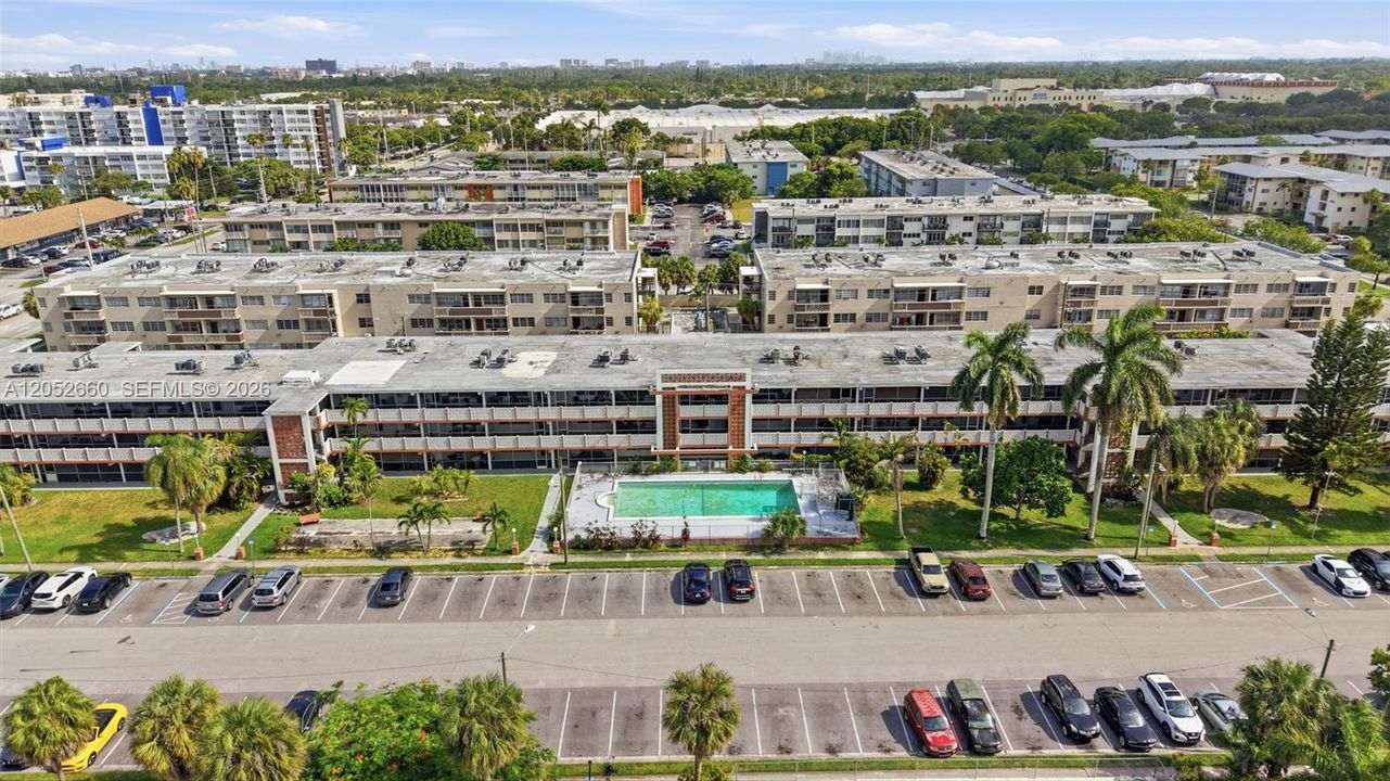 For Sale: $140,000 (1 beds, 1 baths, 800 Square Feet)