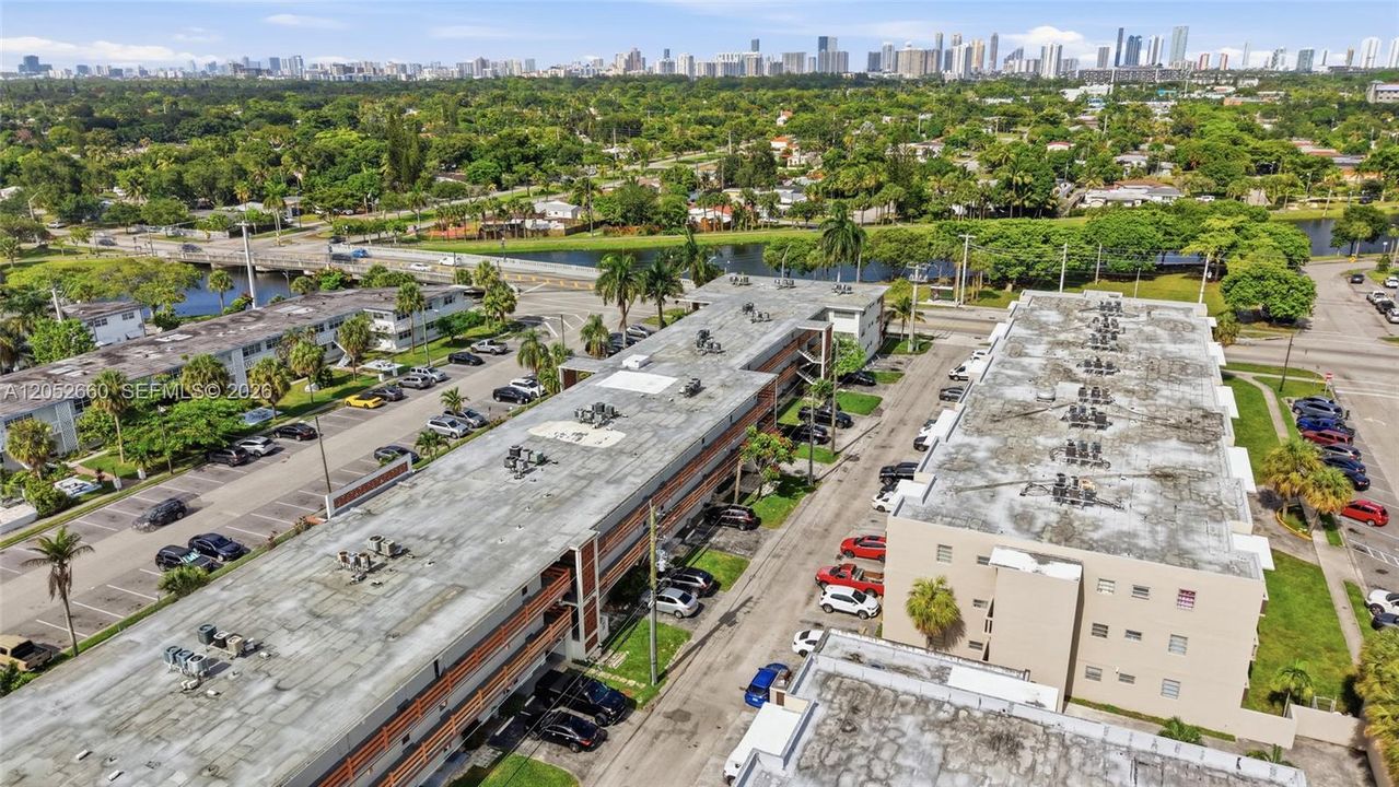 For Sale: $140,000 (1 beds, 1 baths, 800 Square Feet)