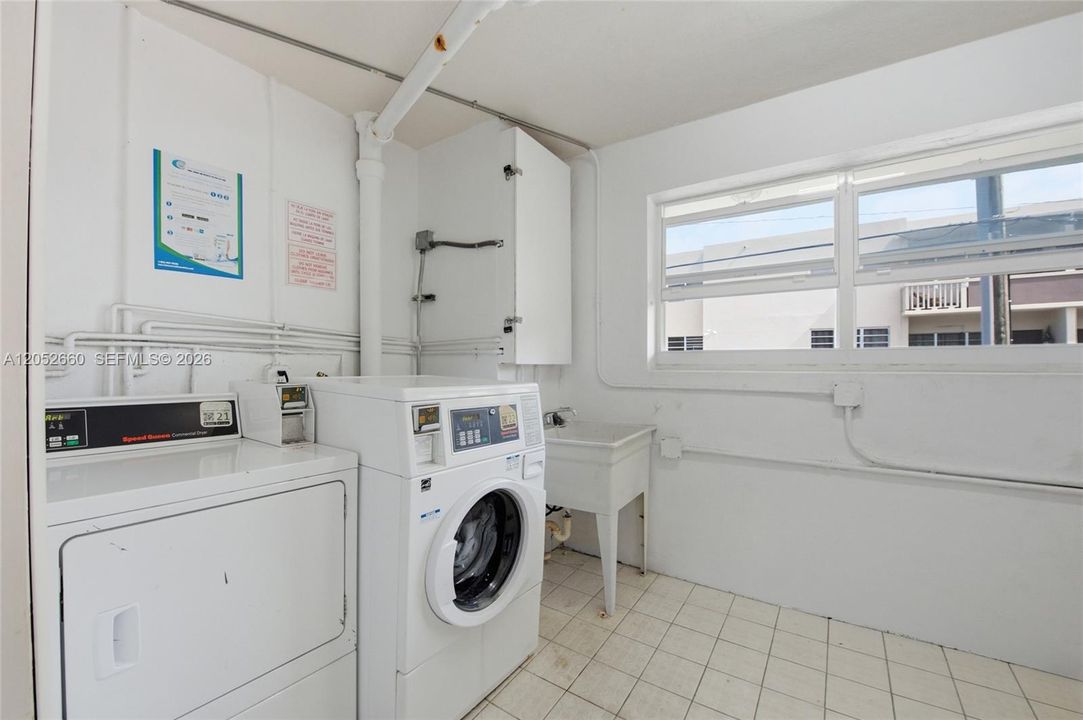 For Sale: $140,000 (1 beds, 1 baths, 800 Square Feet)