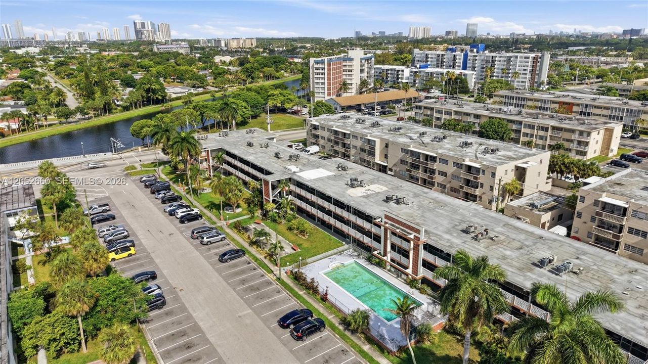 For Sale: $140,000 (1 beds, 1 baths, 800 Square Feet)